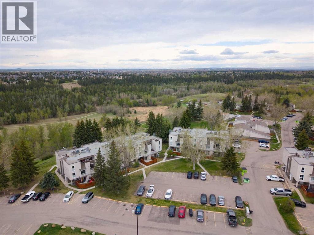1402, 13104 Elbow Drive SW — photo 3