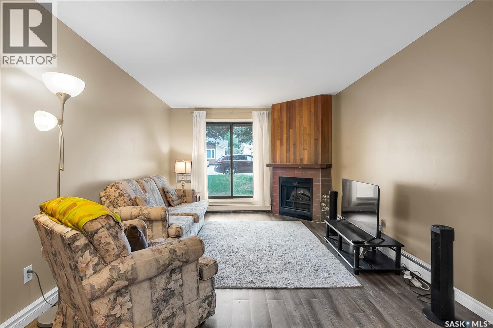 612 310 Stillwater DRIVE — photo 4