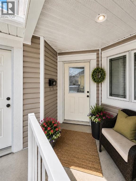 74 Chartwell Place SE — photo 4