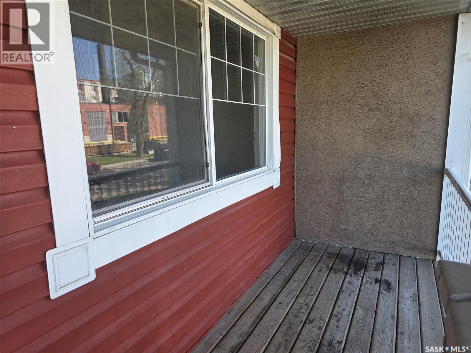 2195 Toronto STREET — photo 2