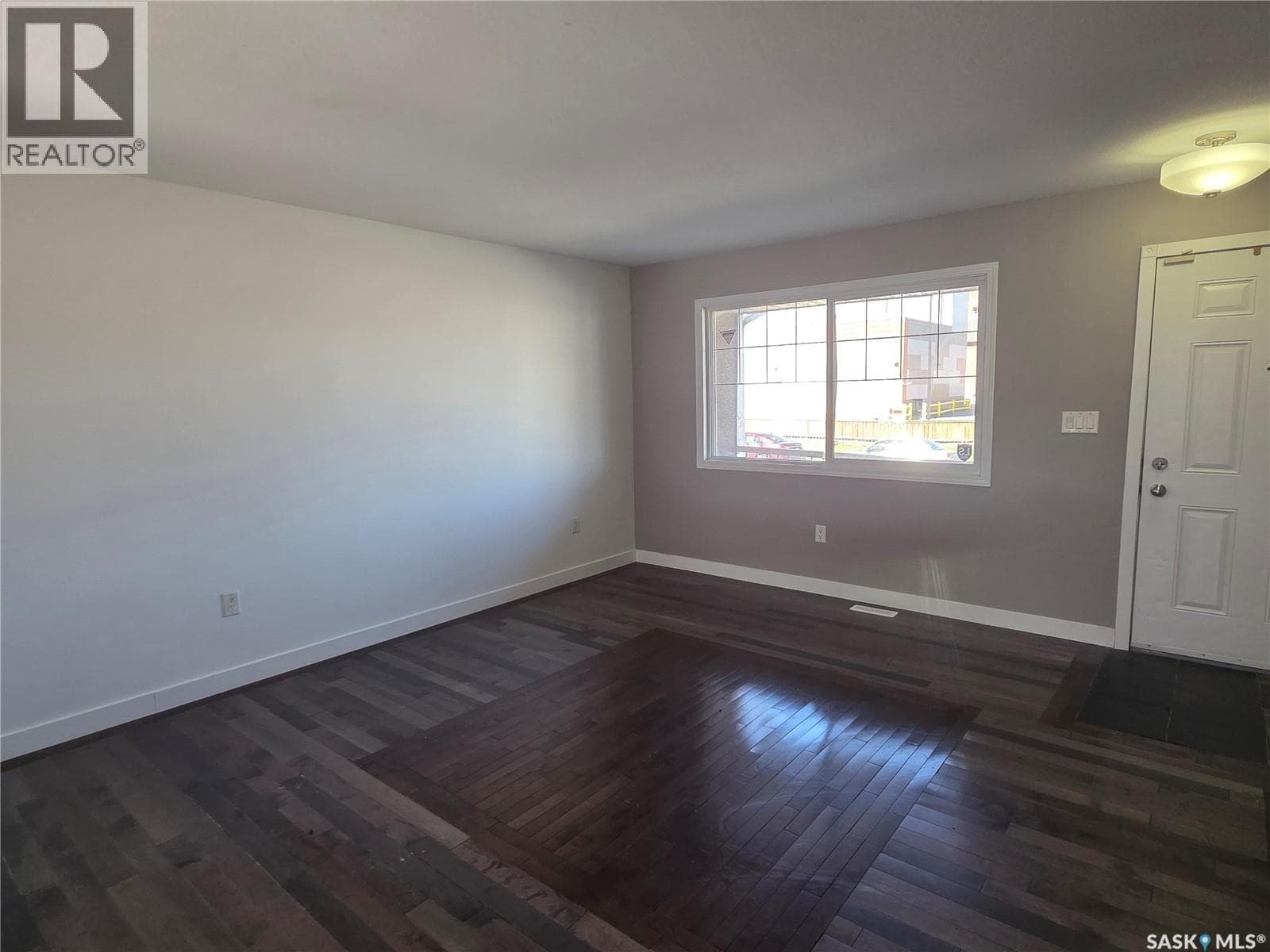 2195 Toronto STREET — photo 3