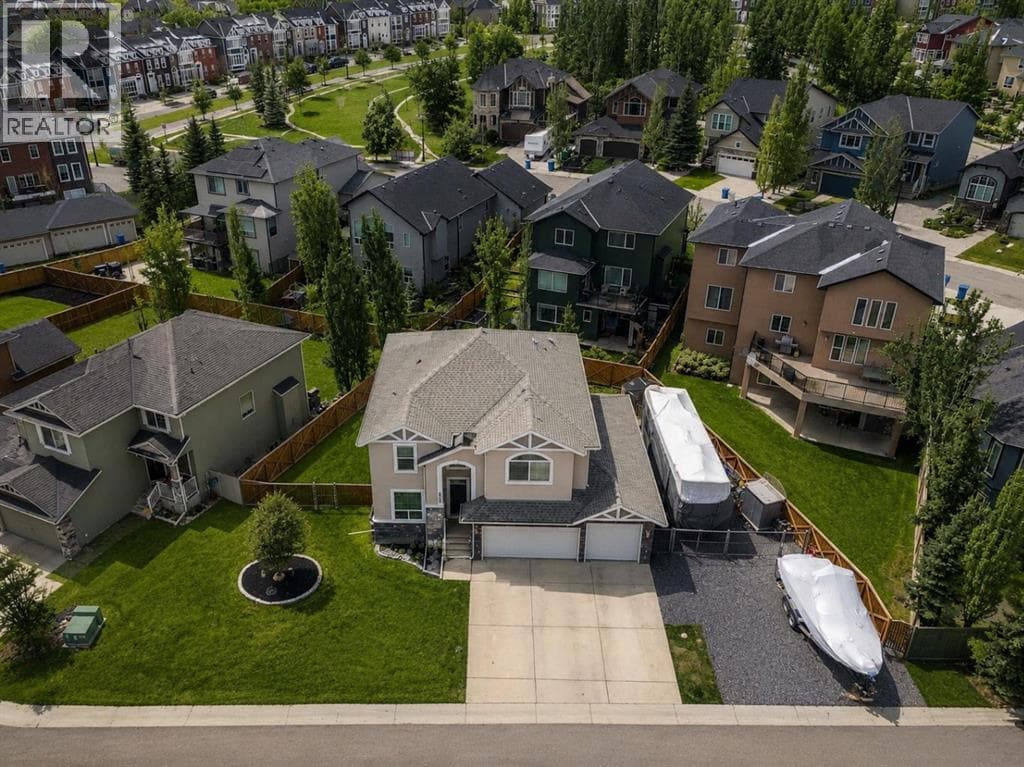 184 Magenta Crescent