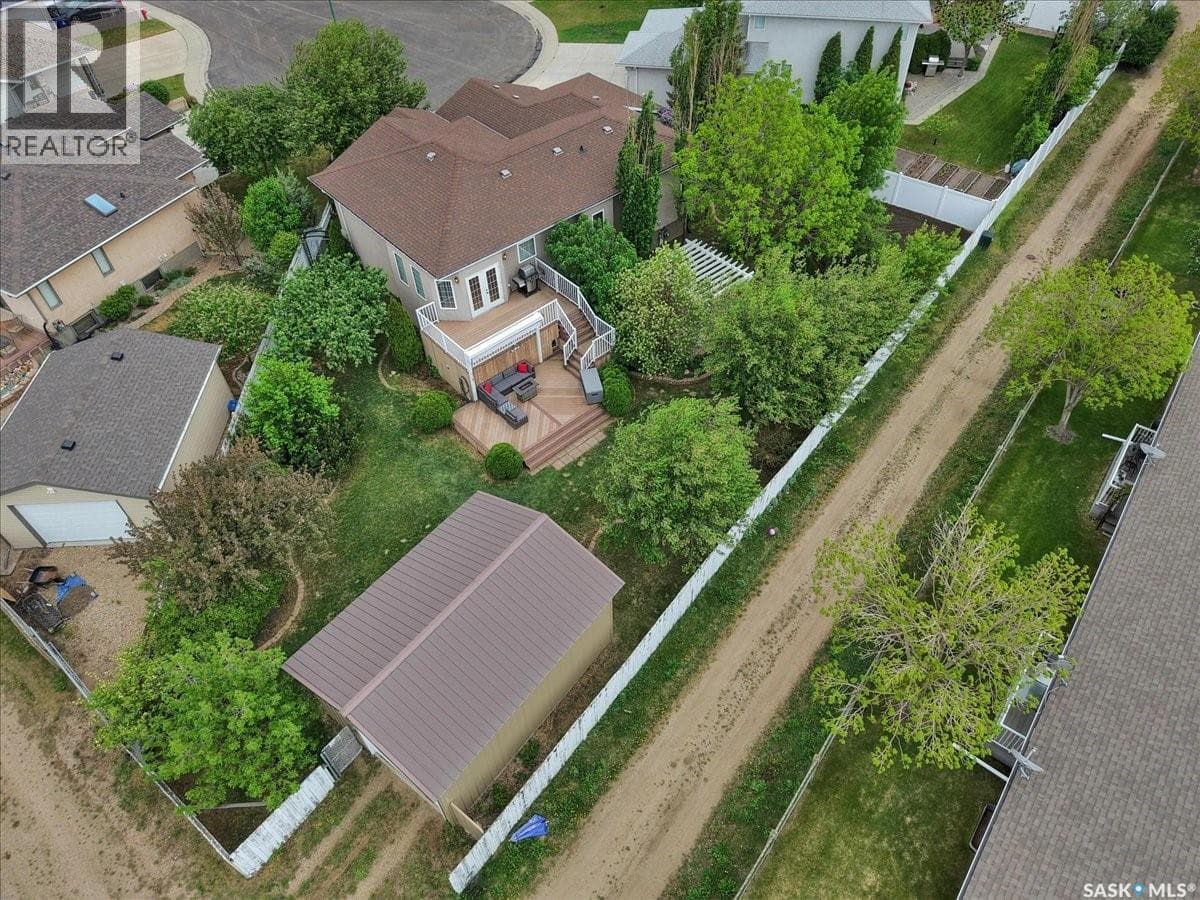 214 Burke PLACE — photo 2
