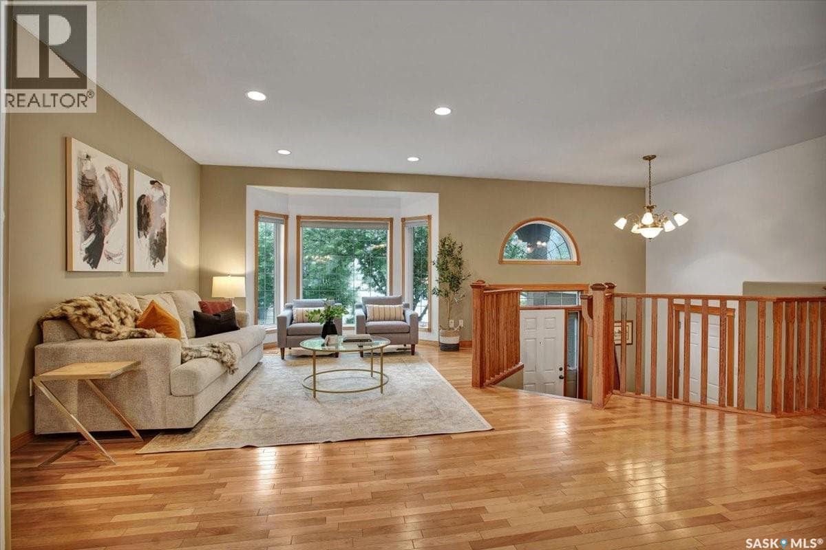 214 Burke PLACE — photo 3