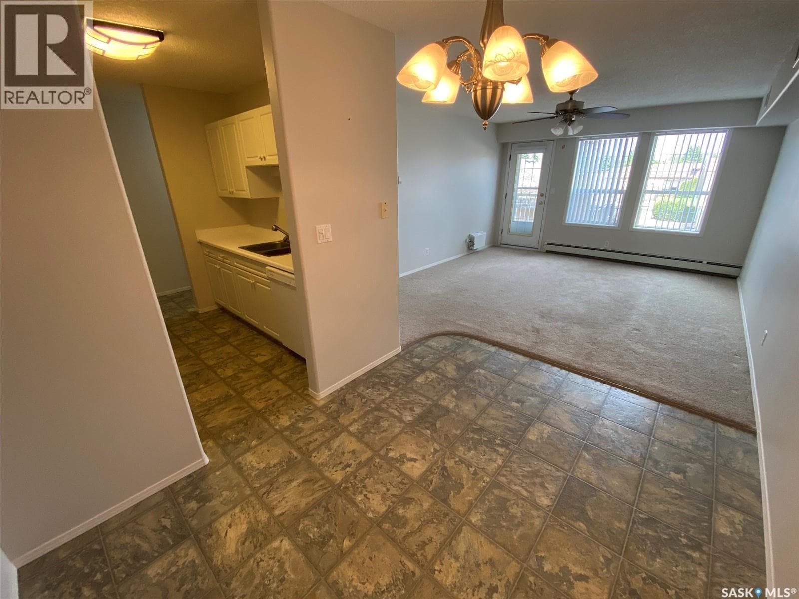 203 57 Russell DRIVE — photo 5