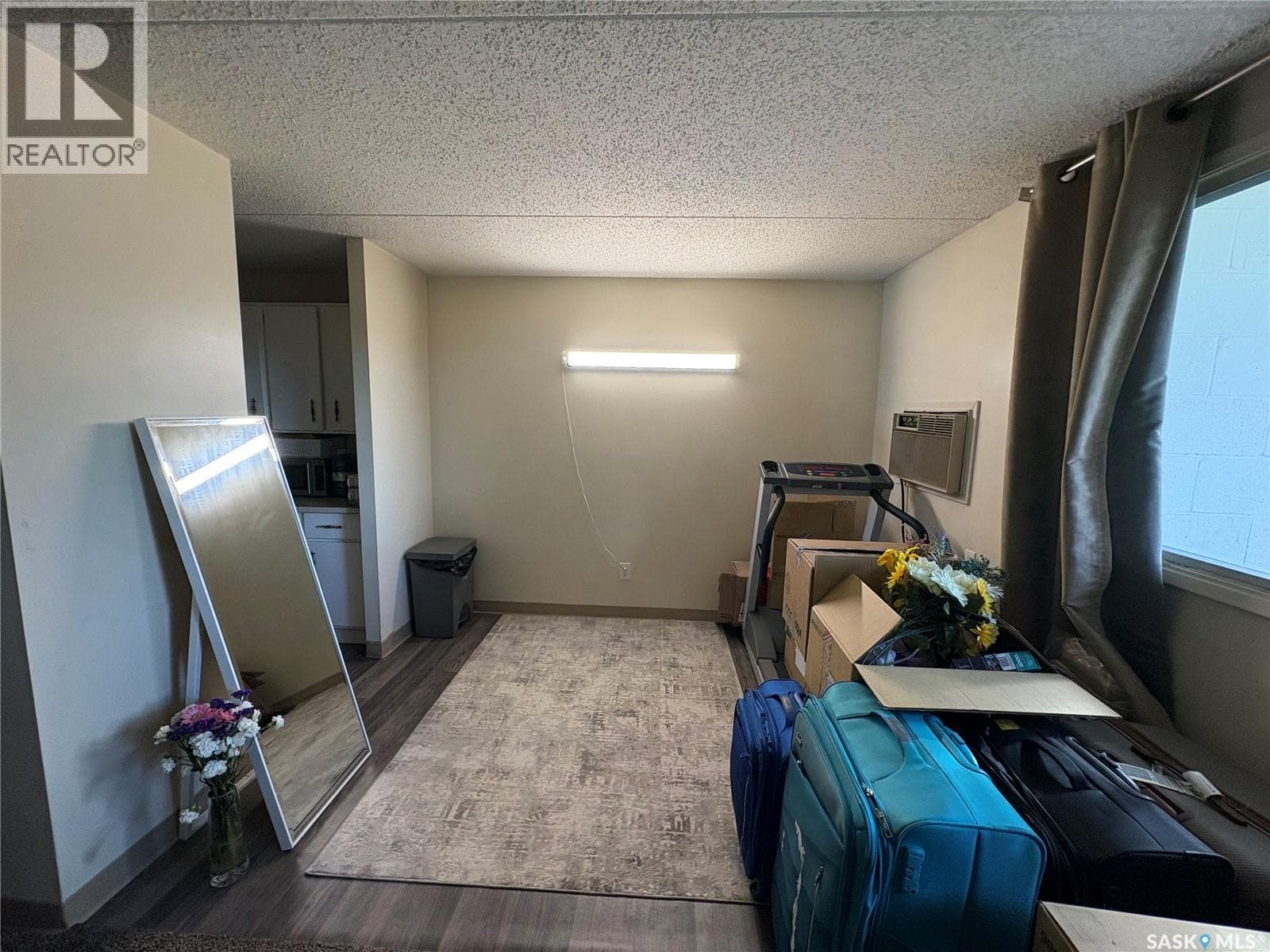 11 35 Centennial STREET — photo 5