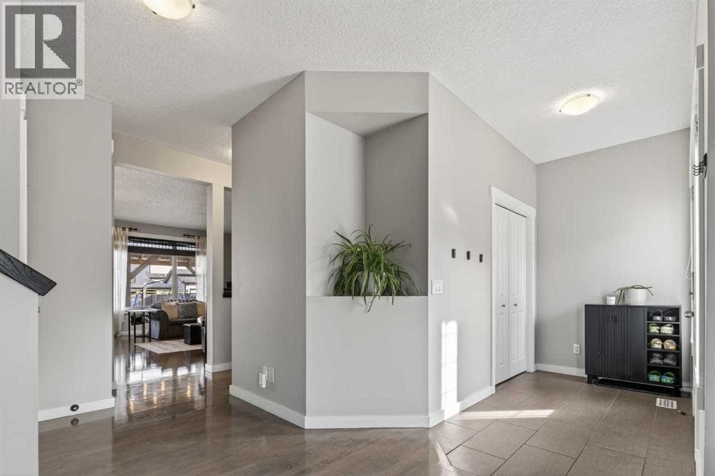 139 Elgin Terrace SE — photo 4