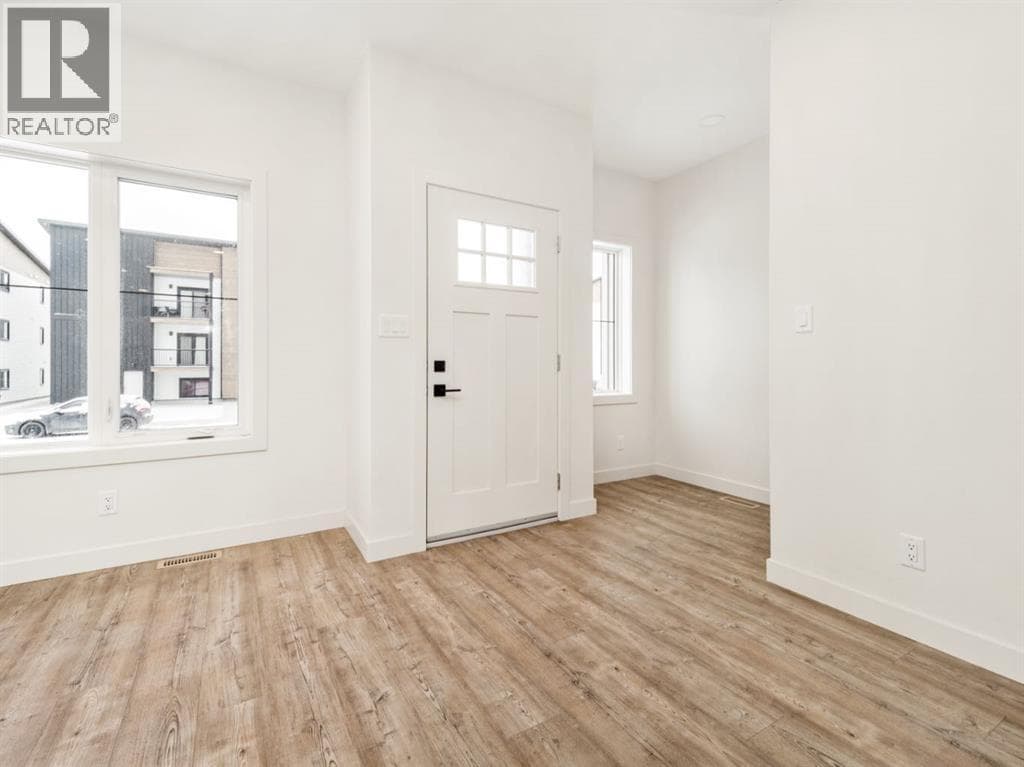 359 9 Street — photo 3