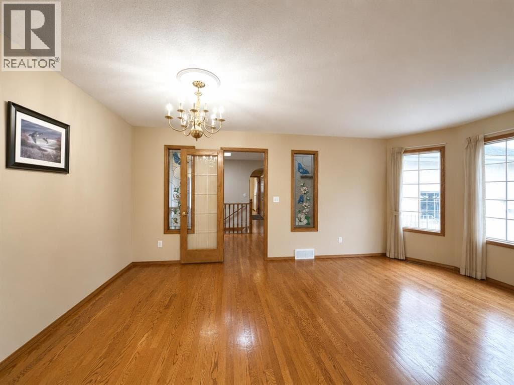59 Edgebrook Circle NW — photo 3