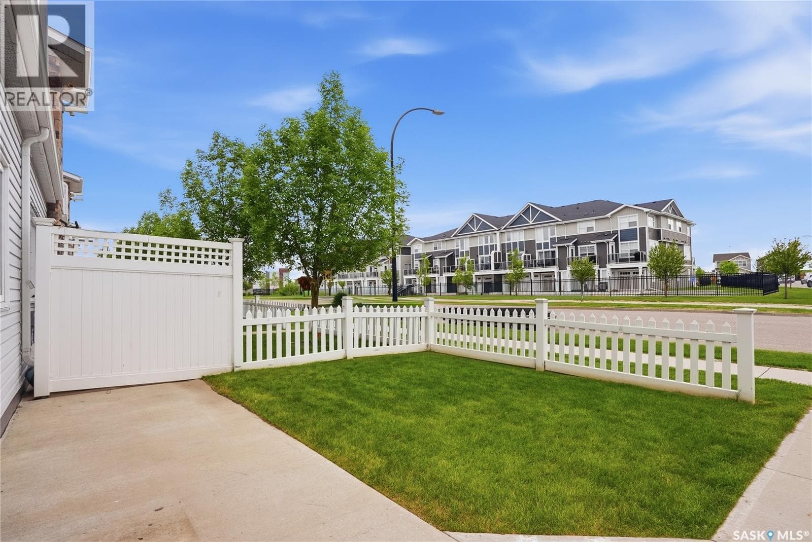 409 225 Hassard CLOSE — photo 4
