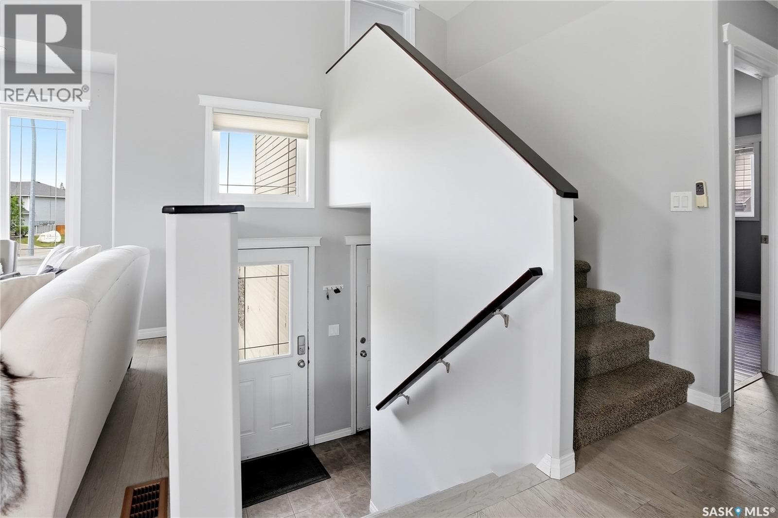 327 Roy CRESCENT — photo 5
