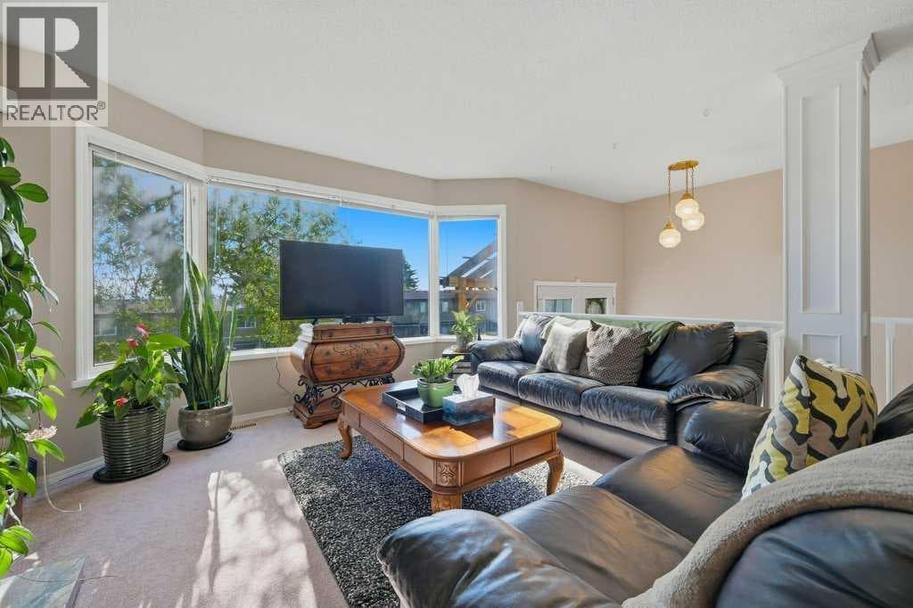 7115 Huntercrest Road NW — photo 4