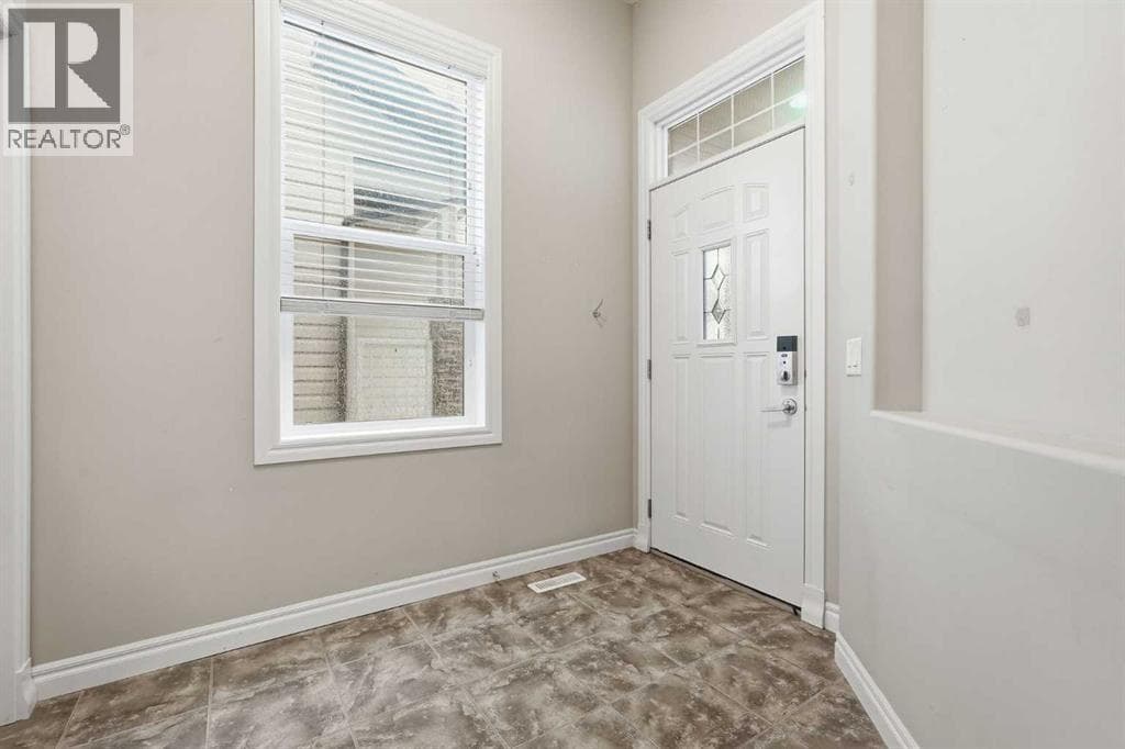 378 Chaparral Ridge Circle SE — photo 3