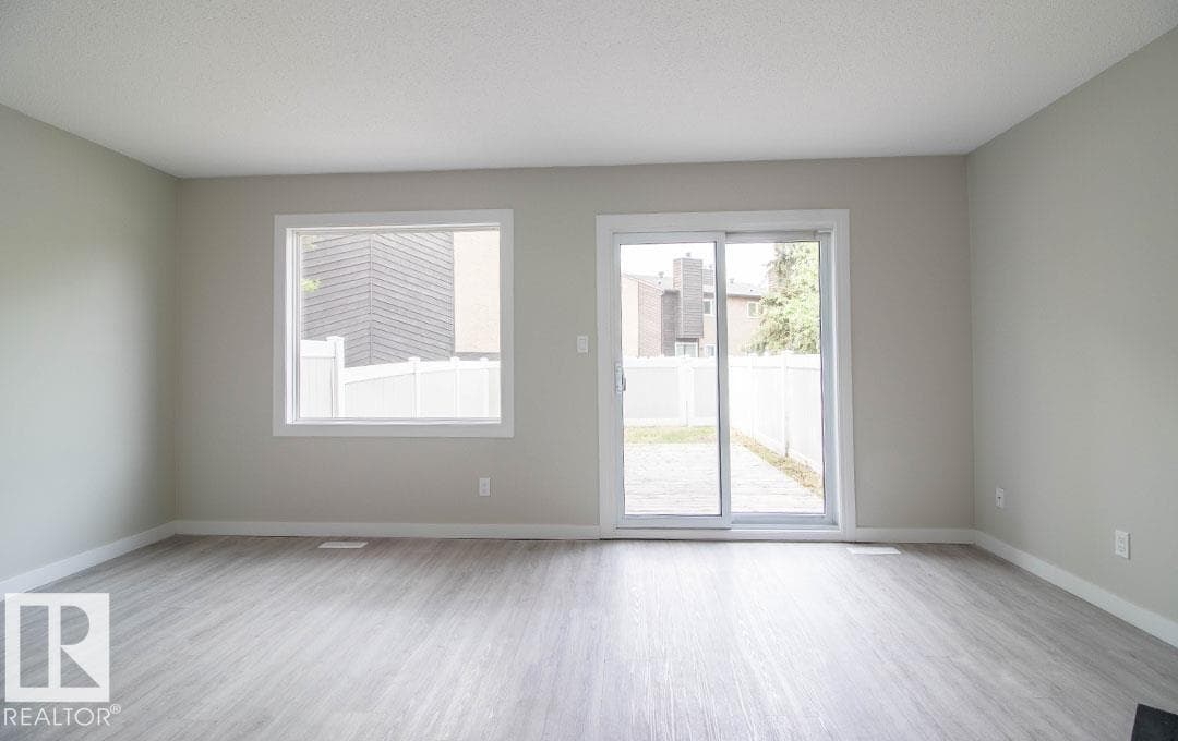 3129 139 AV NW — photo 3