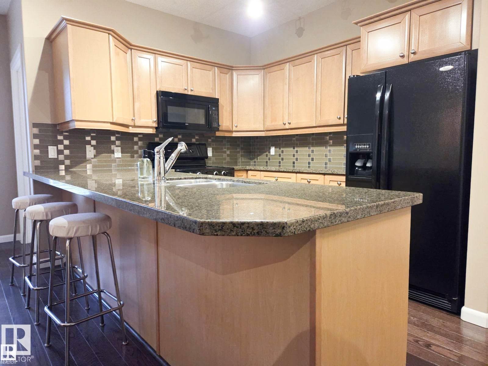 #109 160 MAGRATH RD NW — photo 4