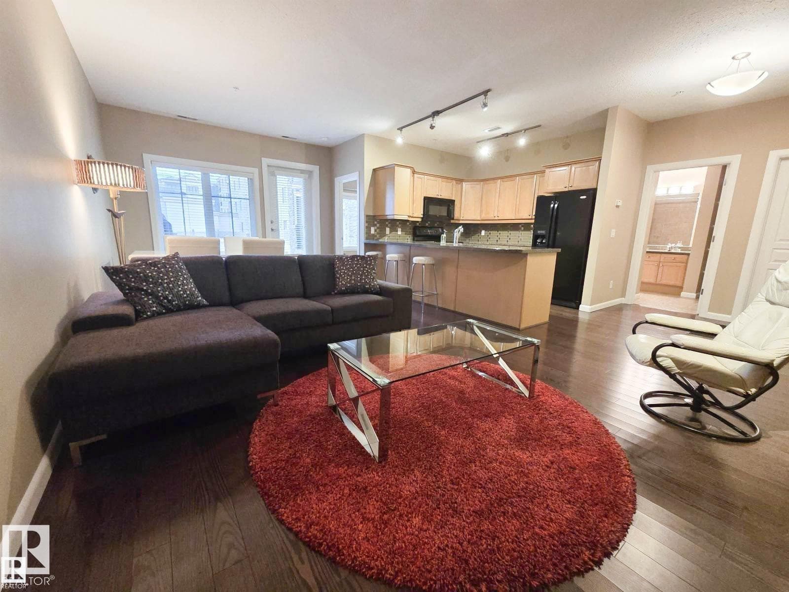 #109 160 MAGRATH RD NW — photo 5