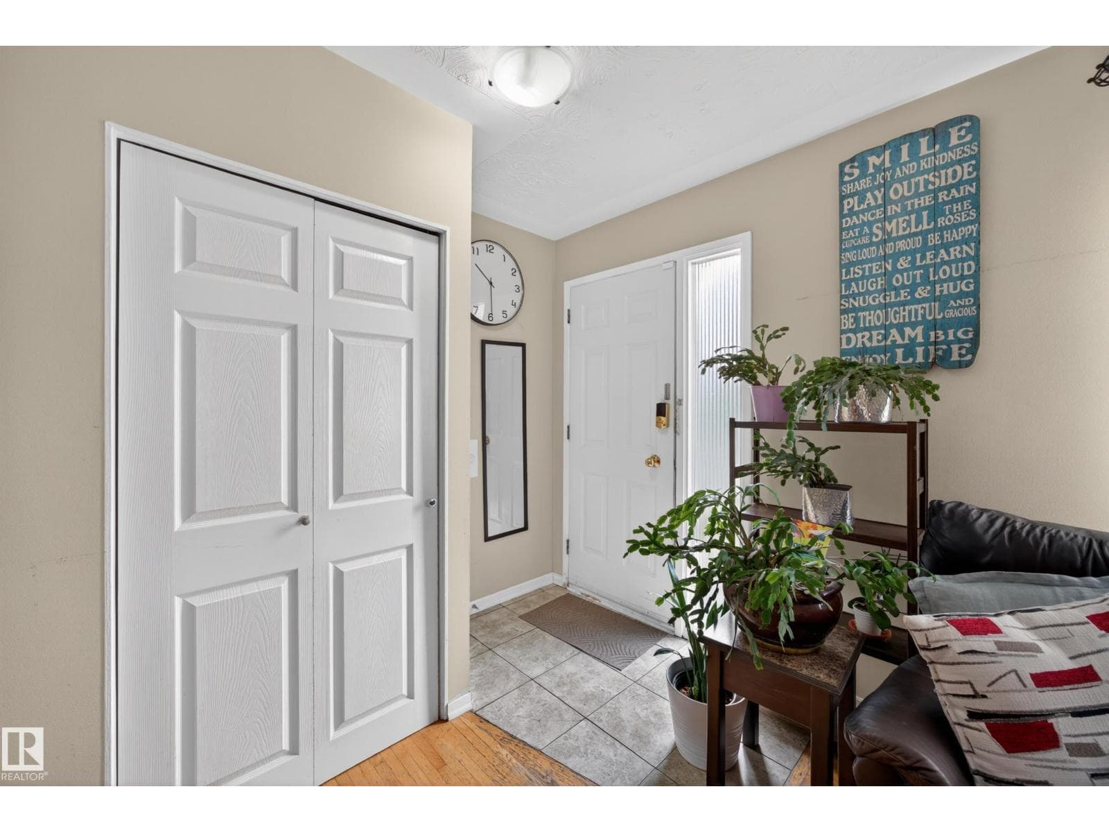 5216 104A ST NW — photo 3