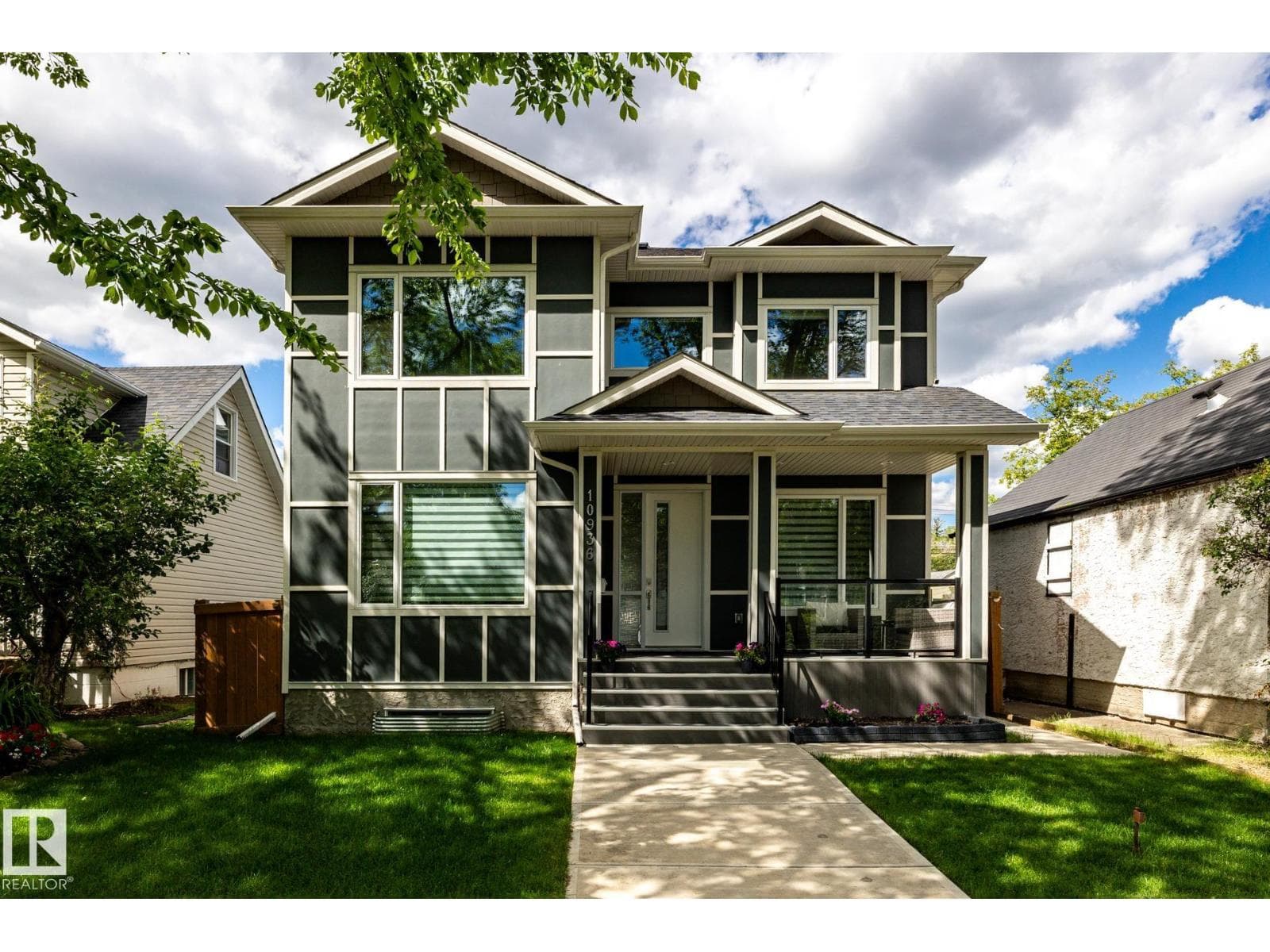 10936 71 AV NW