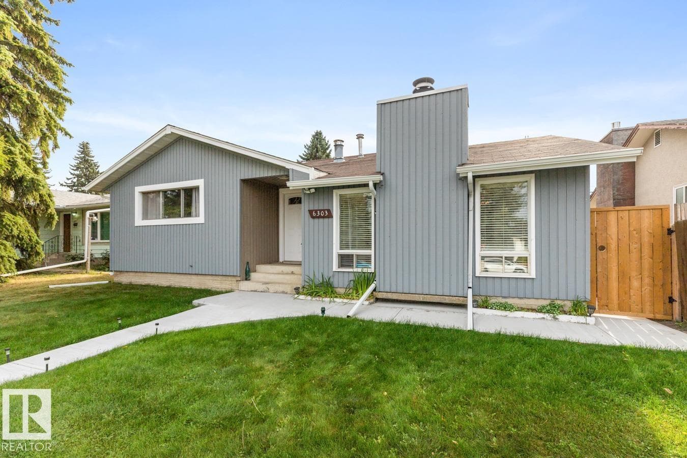 6303 89 AV NW — photo 2