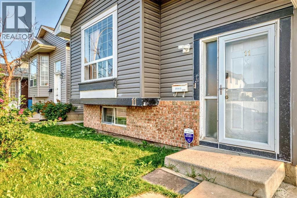 11 Martinwood Road NE — photo 5