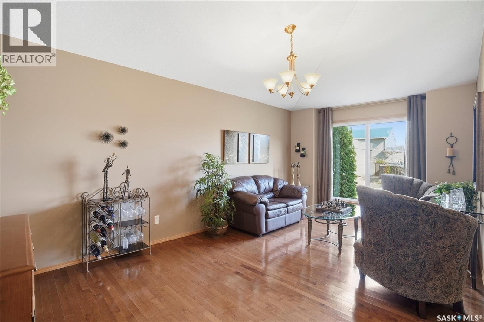211 Brookmore LANE — photo 4