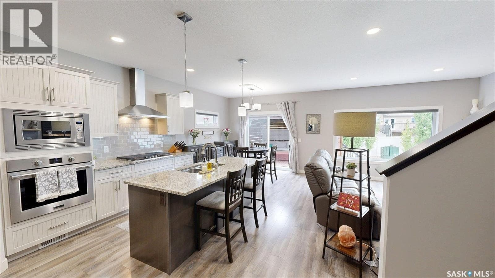 723 Aspen CRESCENT — photo 5