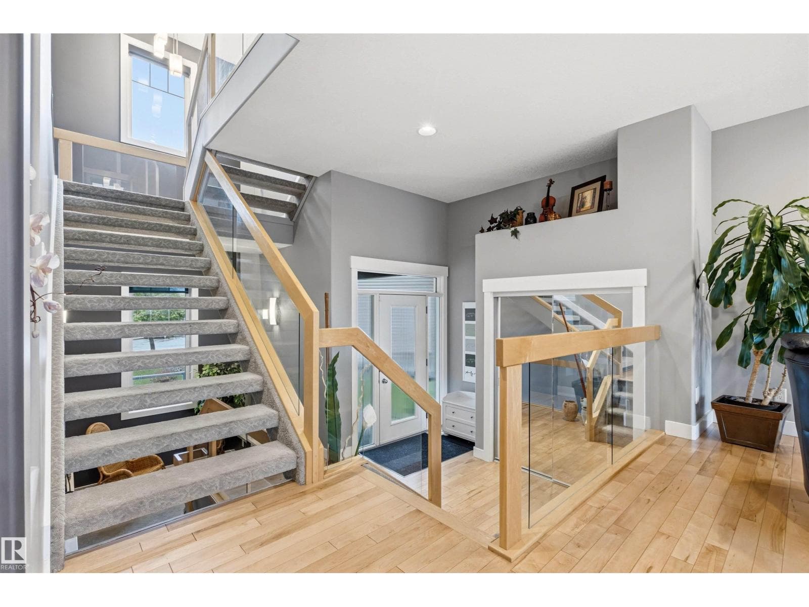 5709 MCLUHAN BA NW — photo 5