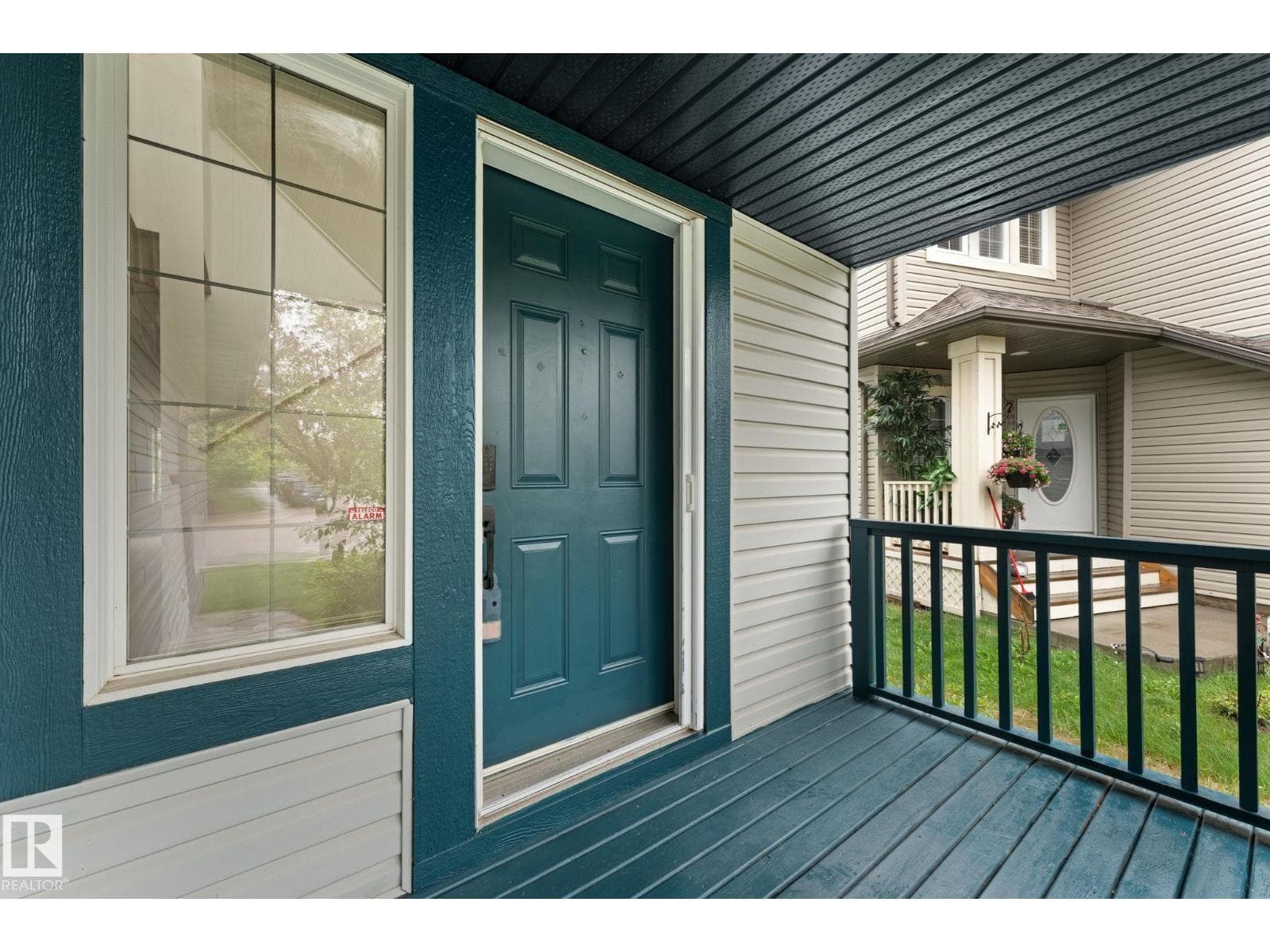 1951 120 ST SW — photo 2
