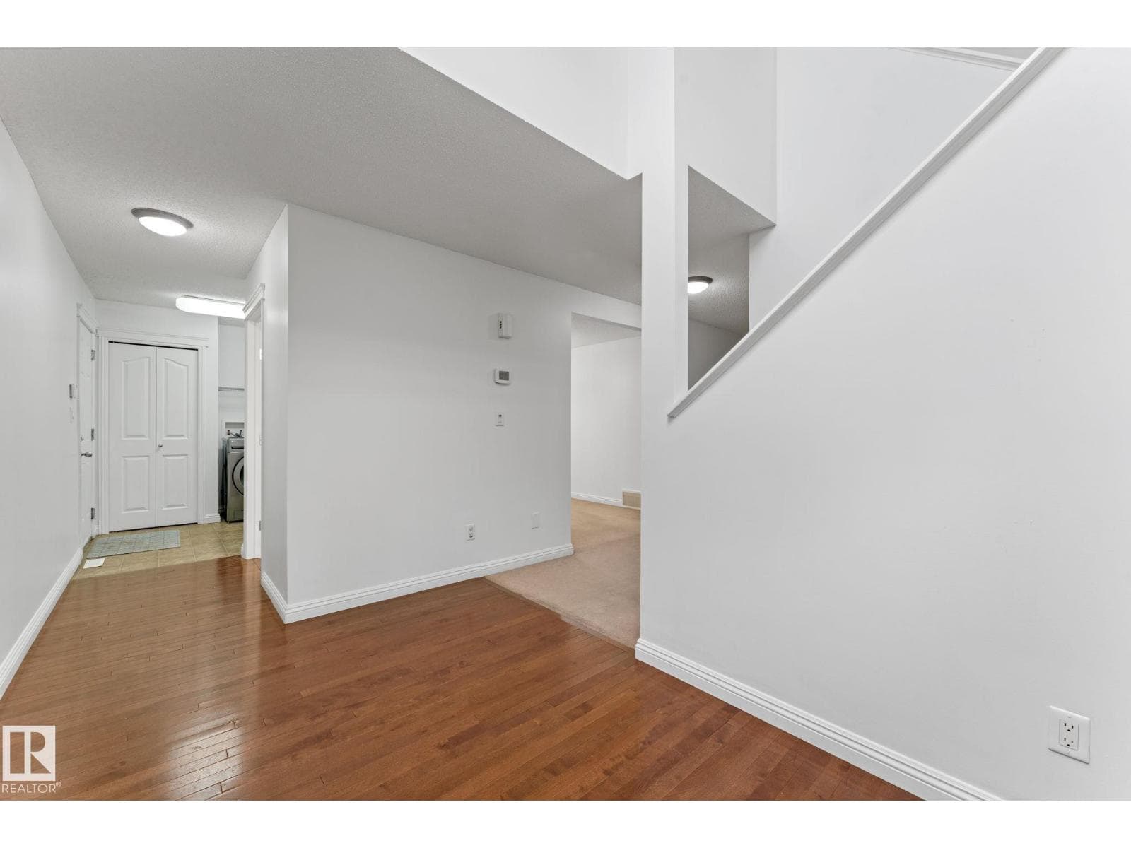 1951 120 ST SW — photo 4