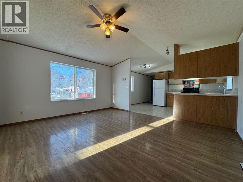 17, 4504 41 Street — photo 4