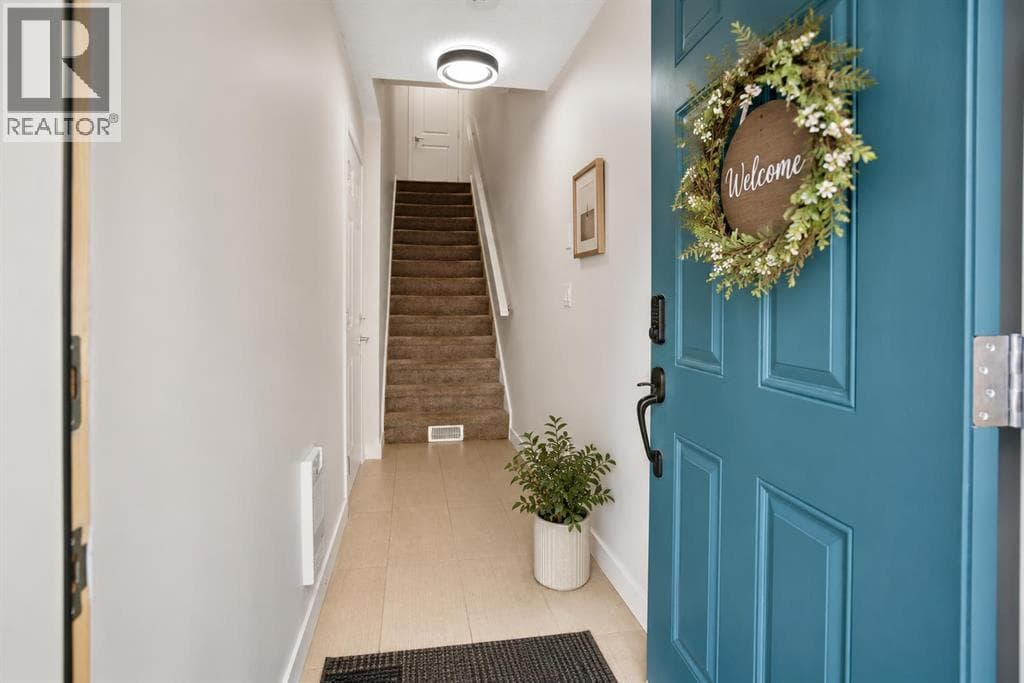 8 Sherwood Row NW — photo 3