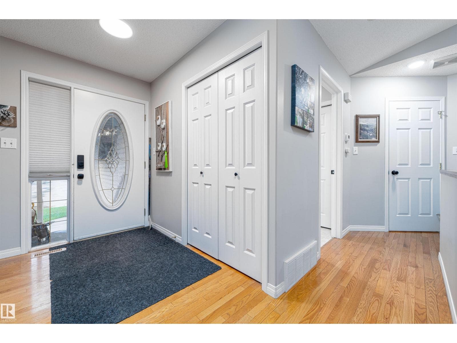 98 CHANCERY PT — photo 3