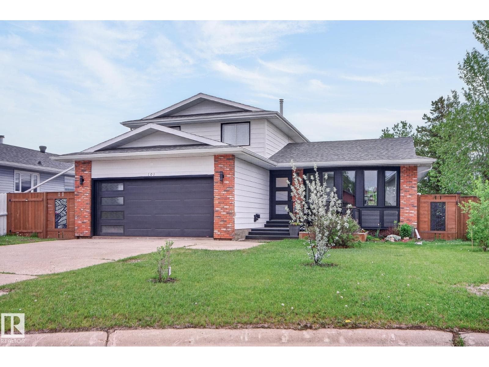 101 HILLSIDE PL — photo 3