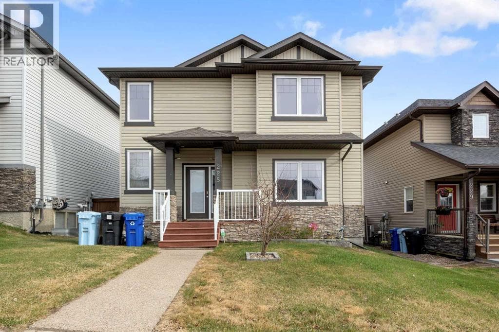225 Sparrow Hawk Drive — photo 2