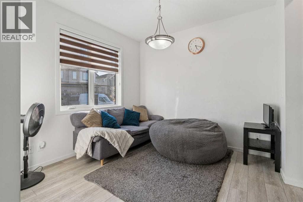 223 Carrington Circle NW — photo 4