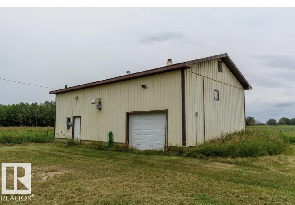 59373 RANGE ROAD 195 — photo 5