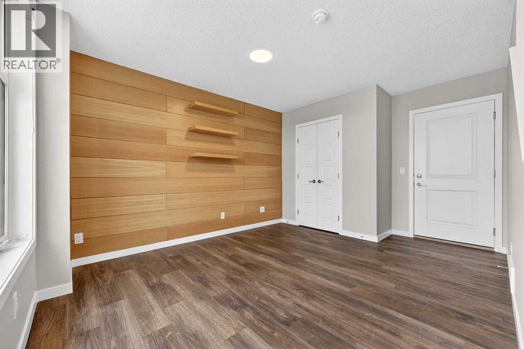 589 Mahogany Road SE — photo 4
