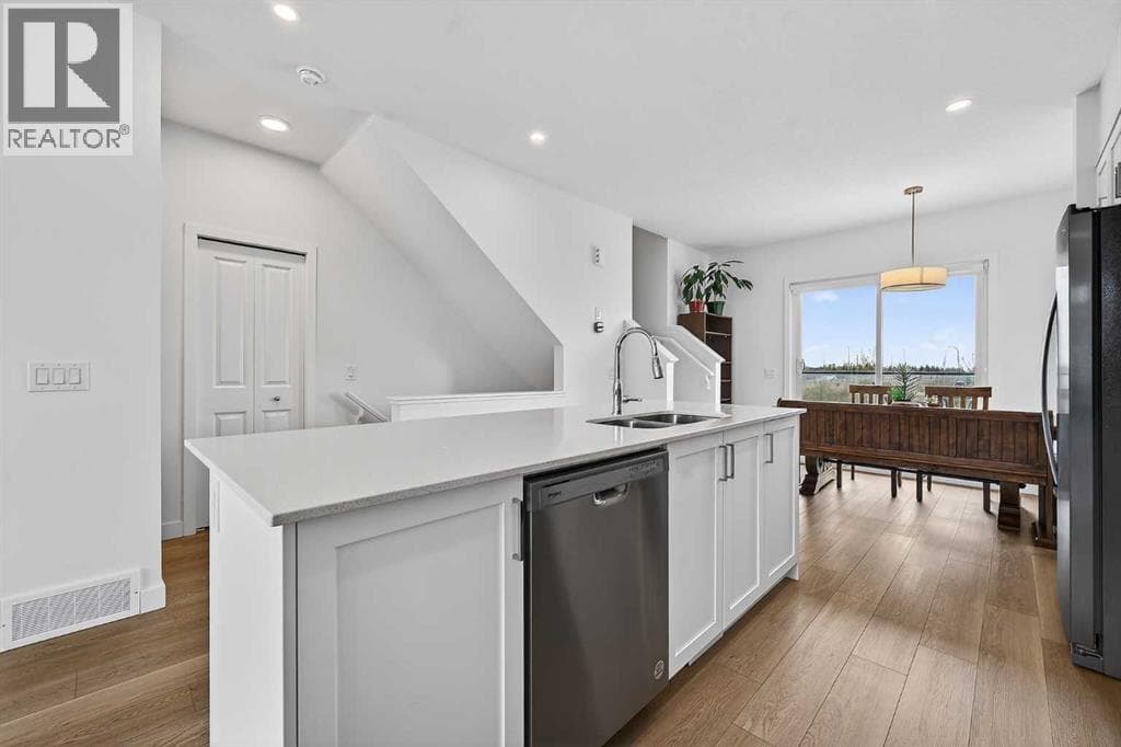 8562 19 Avenue SE — photo 5
