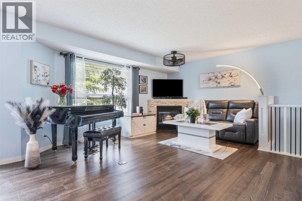 120 Mt Aberdeen Manor SE