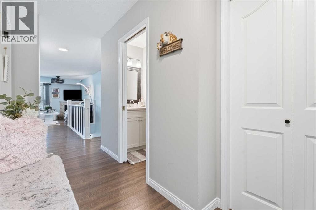 120 Mt Aberdeen Manor SE — photo 5