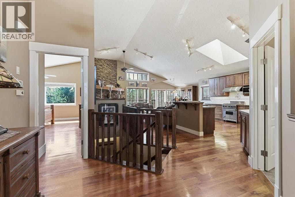 183 Discovery Ridge Way SW — photo 5