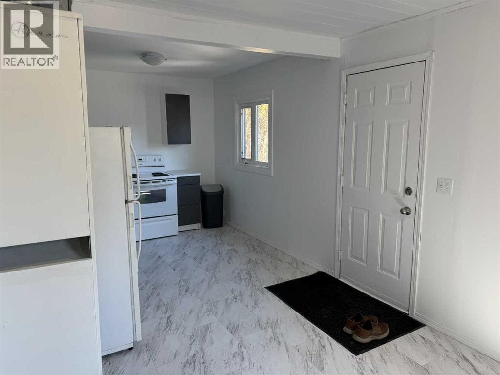 10721 92 Street — photo 3