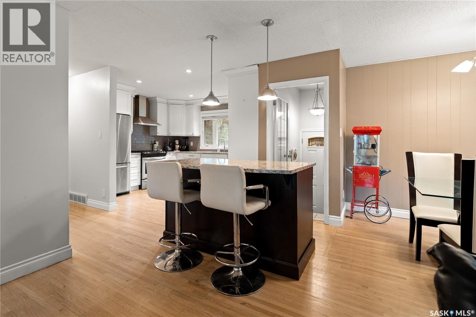 17 Anderson AVENUE — photo 4