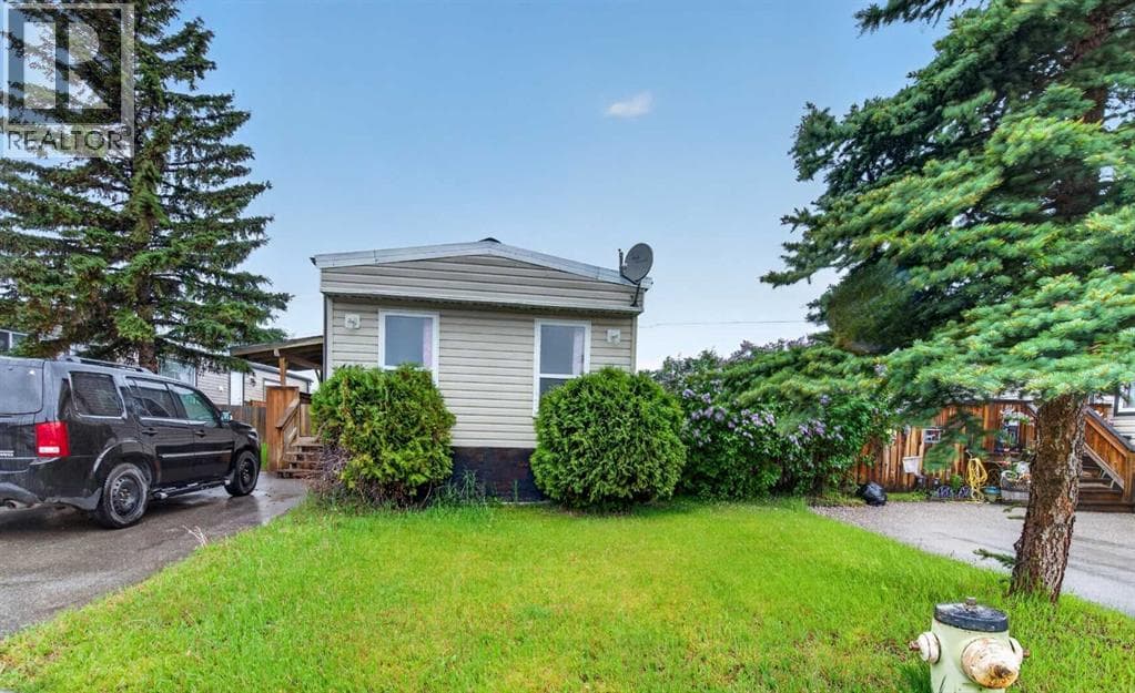 411 Kannell Drive NE — photo 2