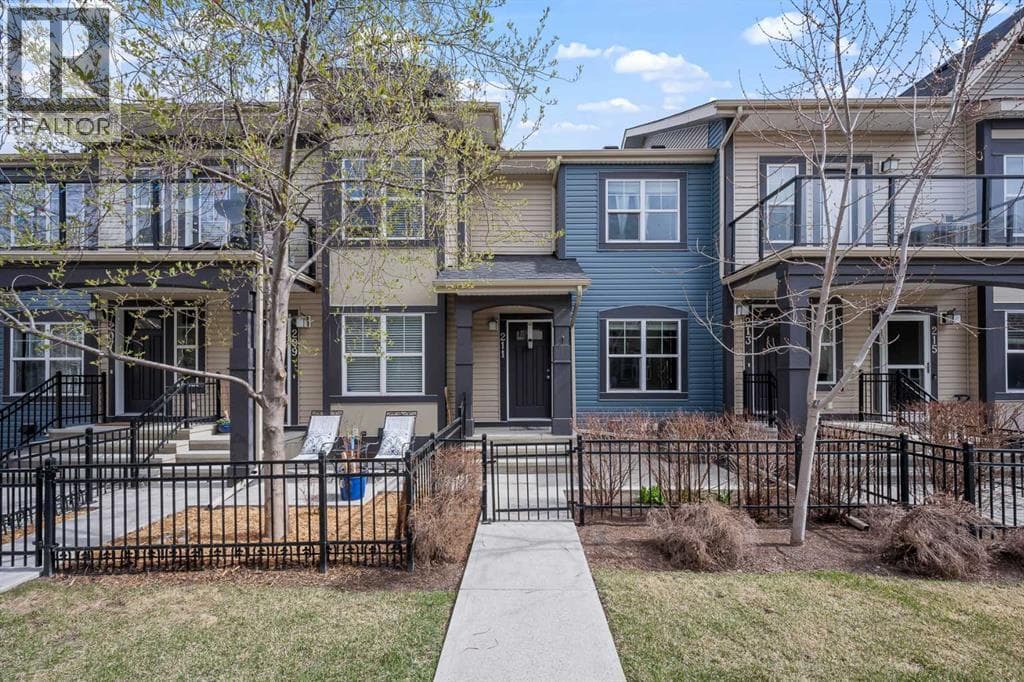 211 Mckenzie Towne Square SE — photo 2