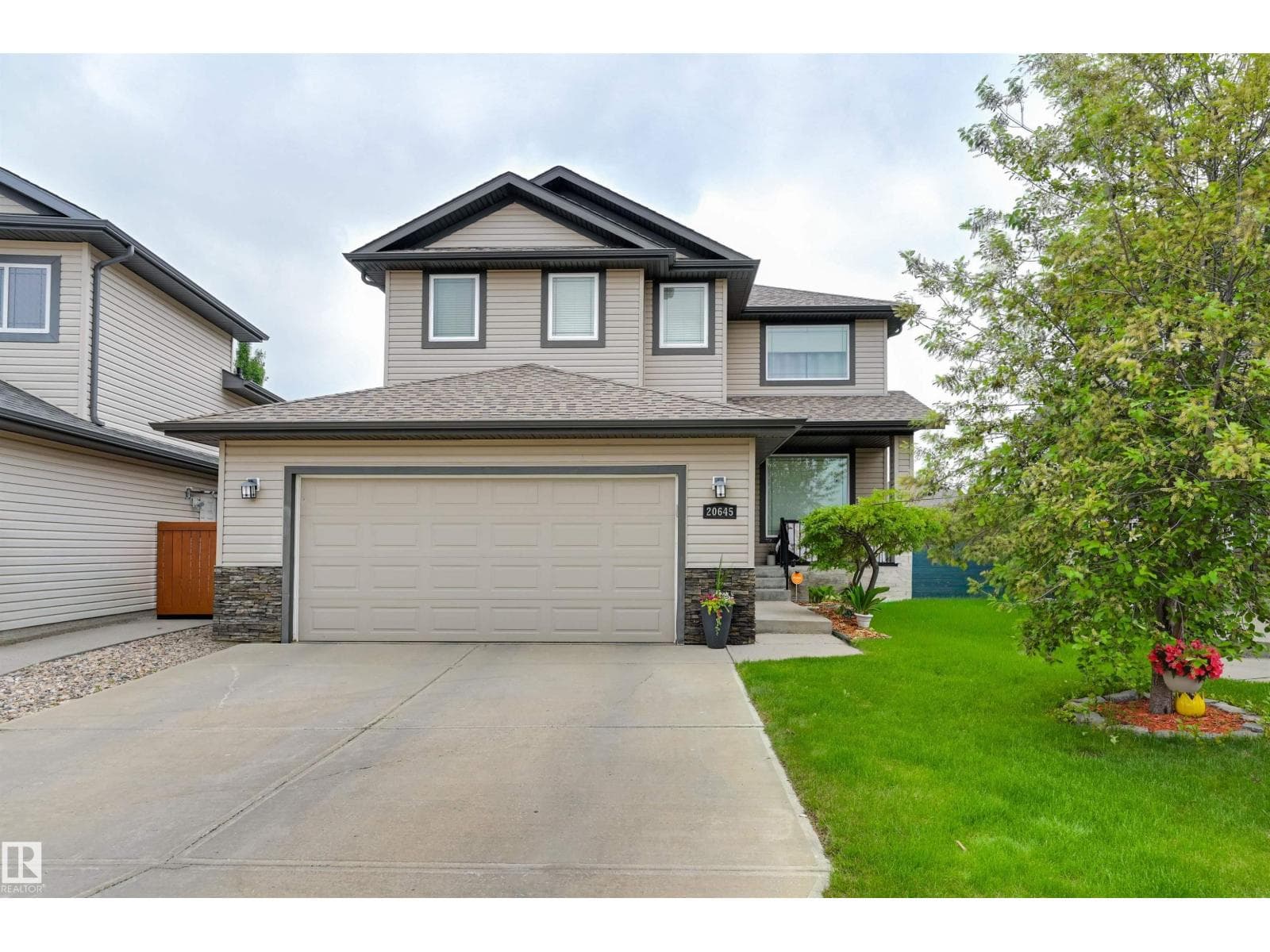 20645 93A AV NW