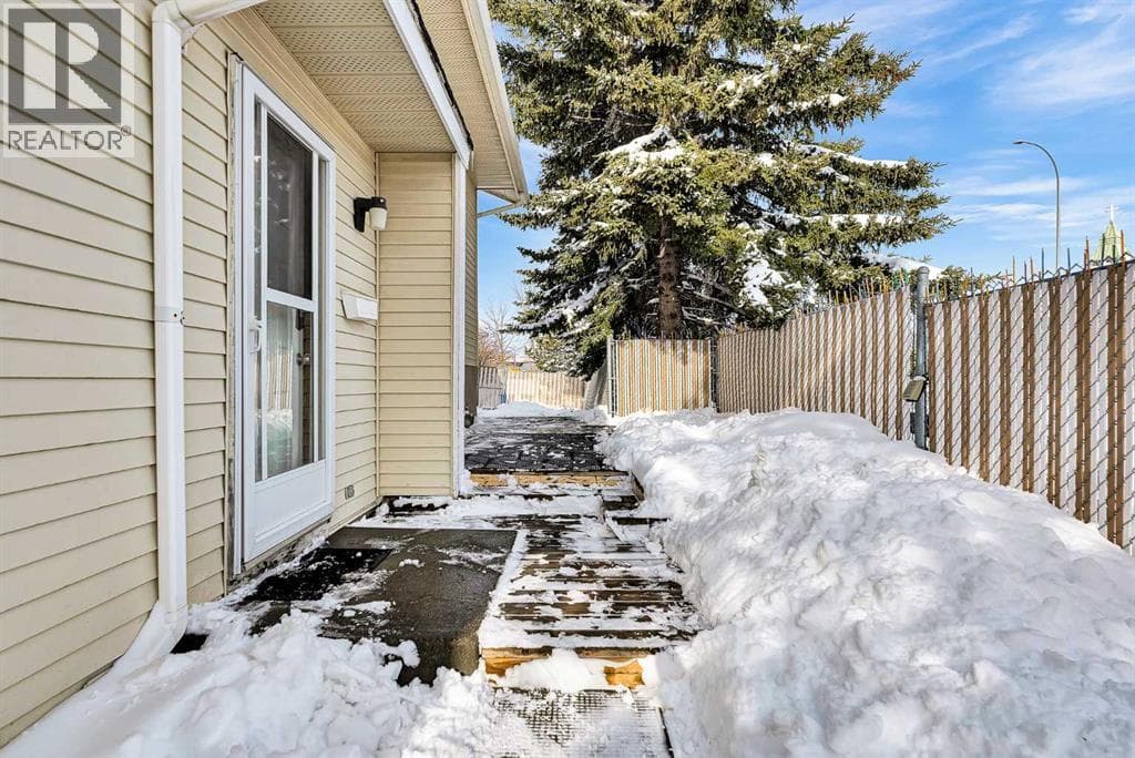 295 Edgepark Boulevard NW — photo 3