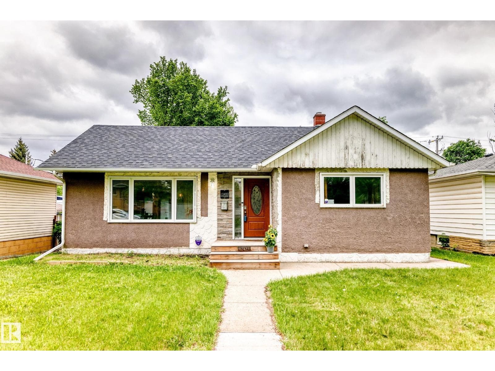 12423 75 ST NW