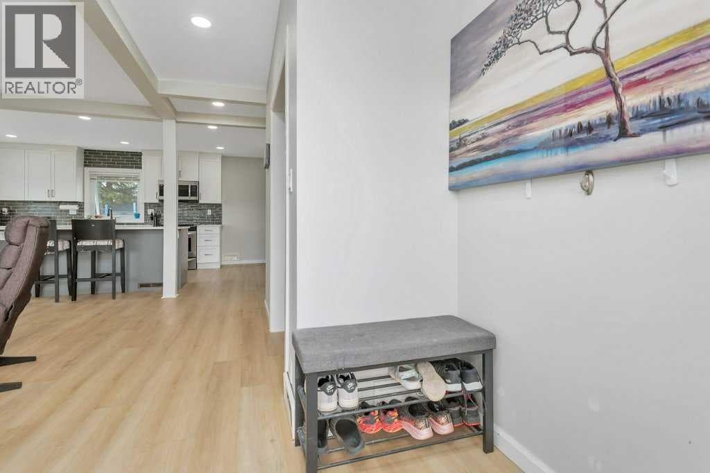 5606 58 Street — photo 4