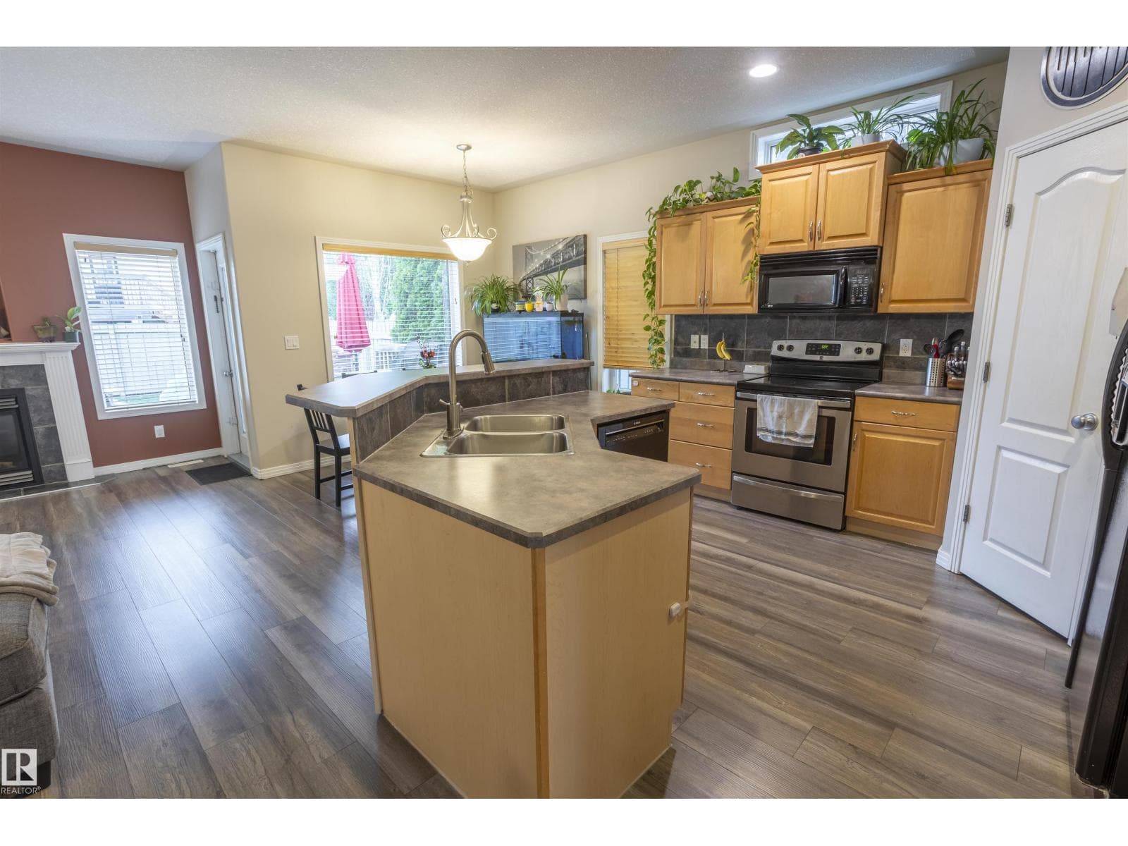 1441 HIGHWOOD BV — photo 4